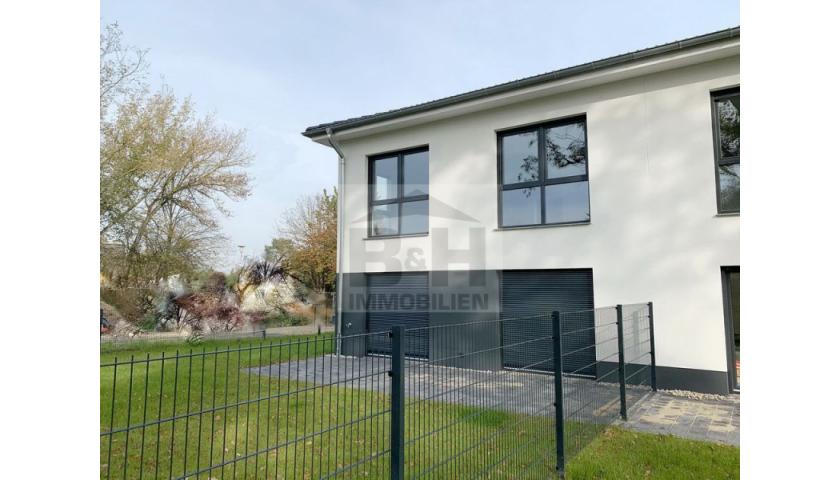 Wir verkaufen Häuser in BitterfeldWolfen und an der Goitzsche B & H